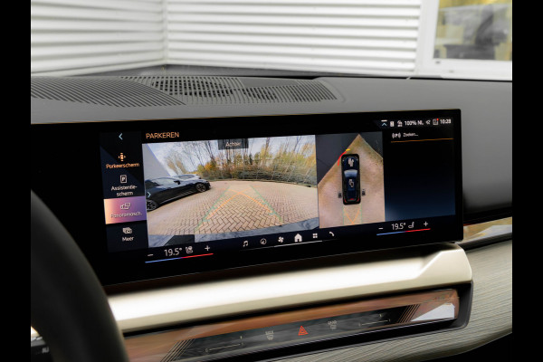 BMW 5 Serie Touring 550e xDrive M-Sport Pro - Pano - Onderstel Prof - Driving Ass Plus - Harman Kardon