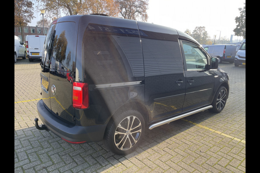 Volkswagen Caddy 2.0 TDI L1H1 BMT Economy Business / vaste prijs rijklaar € 9.950 ex btw / lease vanaf € 201 / airco / 17 Inch lichtmetalen velgen / sidebars / trekhaak / euro 6 !