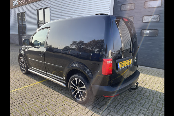 Volkswagen Caddy 2.0 TDI L1H1 BMT Economy Business / vaste prijs rijklaar € 9.950 ex btw / lease vanaf € 201 / airco / 17 Inch lichtmetalen velgen / sidebars / trekhaak / euro 6 !