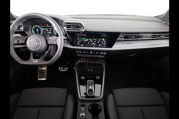 Audi A3 Sportback 40 TFSI e S edition 204pk | Verlengde garantie | Parkeercamera | Adaptieve cruise controle | Optiek pakket zwart Plus | Extra getint glas