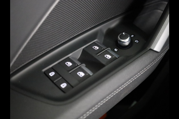 Audi A3 Sportback 40 TFSI e S edition 204pk | Verlengde garantie | Parkeercamera | Adaptieve cruise controle | Optiek pakket zwart Plus | Extra getint glas