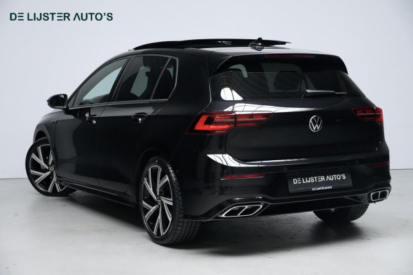 Volkswagen Golf 1.5 eTSI 3x R-Line Automaat 150 PK | Pano | CarPlay | Acc | Stoel + Stuurverwarming | Camera | IQ Light | Pdc | Sfeer |