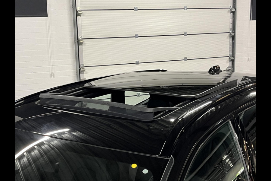 Volvo XC60 2.0 T6 Plug-in hybrid Black Edition | Open dak | Trekhaak | Long range | Adapt. Cruise control | Harman/Kardon |