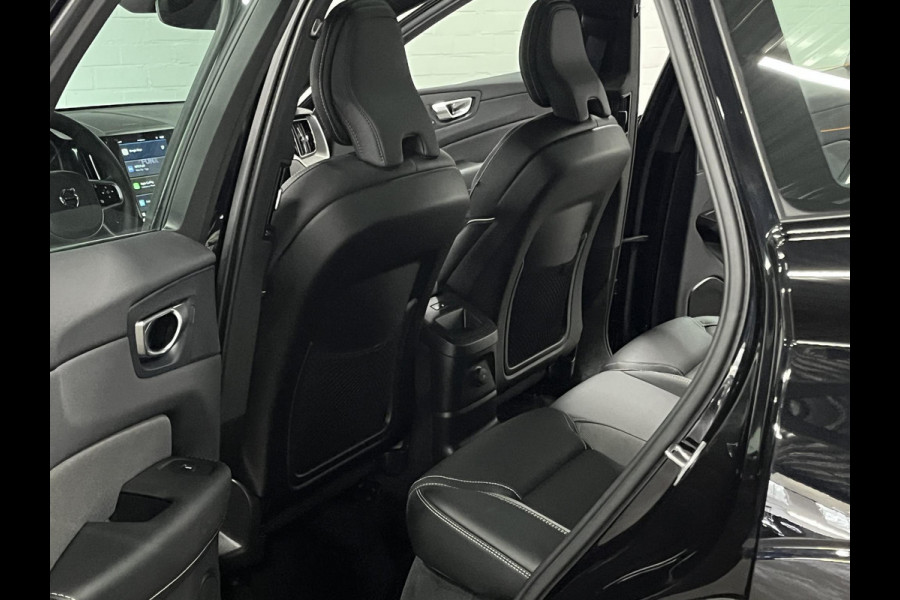 Volvo XC60 2.0 T6 Plug-in hybrid Black Edition | Open dak | Trekhaak | Long range | Adapt. Cruise control | Harman/Kardon |