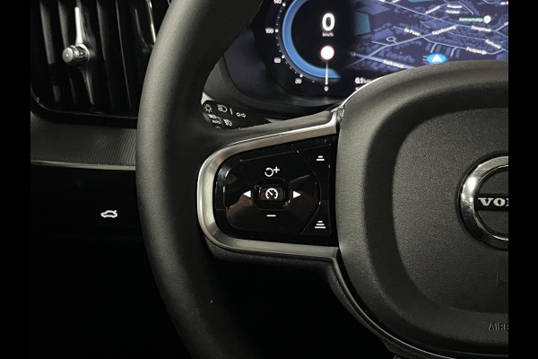 Volvo XC60 2.0 T6 Plug-in hybrid Black Edition | Open dak | Trekhaak | Long range | Adapt. Cruise control | Harman/Kardon |