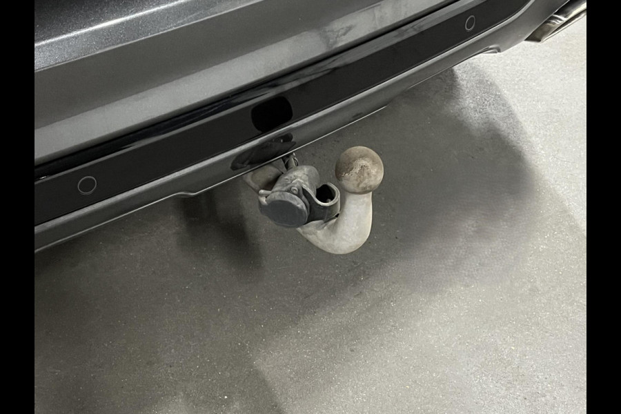 Ford Kuga 1.5 EcoBoost ST-Line X *1800 kg Trekgewicht | Open dak | Trekhaak | Adapt. cruise control | B&O | Carplay | Stuur-/Stoelverwarming