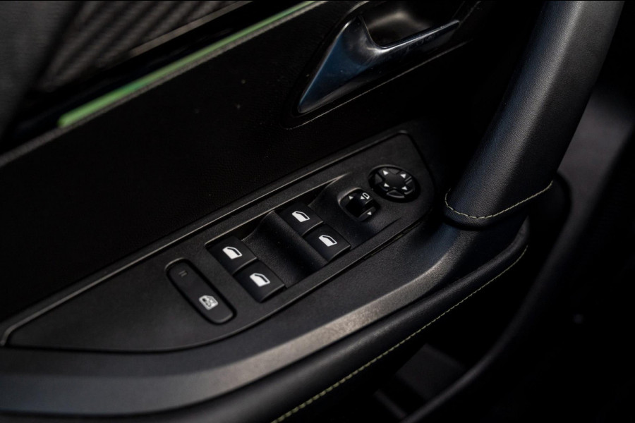 Peugeot 2008 1.2 PureTech GT-line 131 PK Aut. Camera Sfeerverl. Half/Leer i-Cockpit LED 17''