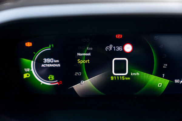 Peugeot 2008 1.2 PureTech GT-line 131 PK Aut. Camera Sfeerverl. Half/Leer i-Cockpit LED 17''