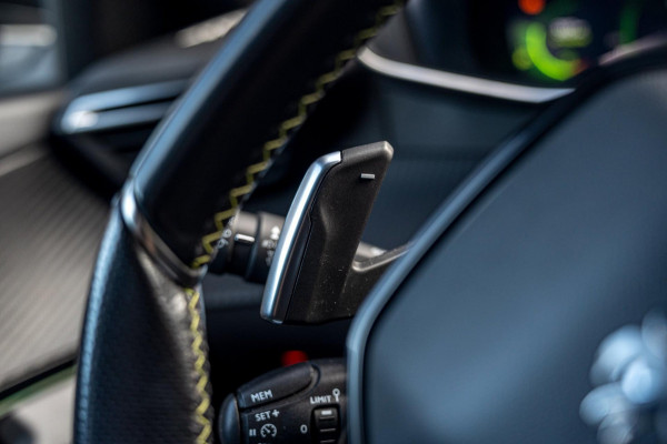 Peugeot 2008 1.2 PureTech GT-line 131 PK Aut. Camera Sfeerverl. Half/Leer i-Cockpit LED 17''