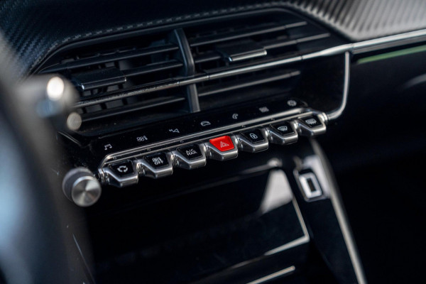 Peugeot 2008 1.2 PureTech GT-line 131 PK Aut. Camera Sfeerverl. Half/Leer i-Cockpit LED 17''