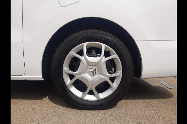 Peugeot e-Expert /Citroen E-Jumpy Space Tourer XL L3 75kWh Rolstoelauto / Rolstoelbus 7-Persoons met Bodemverlaging