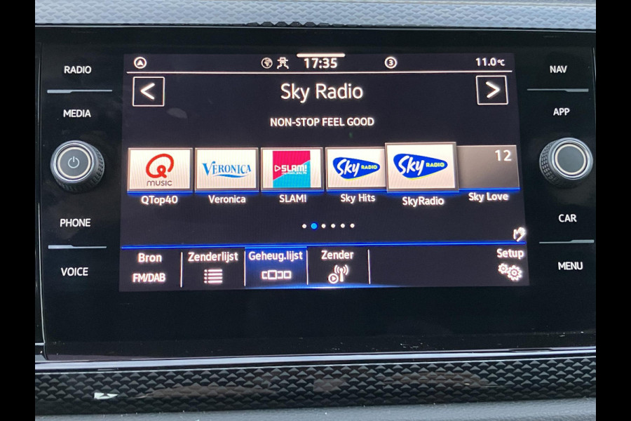 Volkswagen Taigo 1.0 TSI | Camera | LED | Stoelverwarming | BTW auto