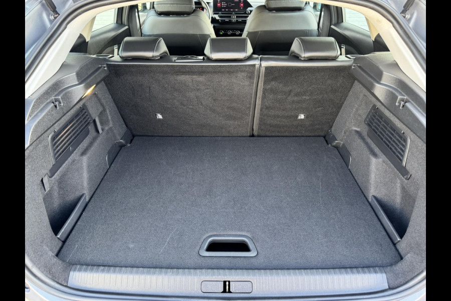 Citroën C4 1.2 Puretech Business Plus Automaat Climate control Cruise control Full LED Parkeercamera Navigatie Apple / Android