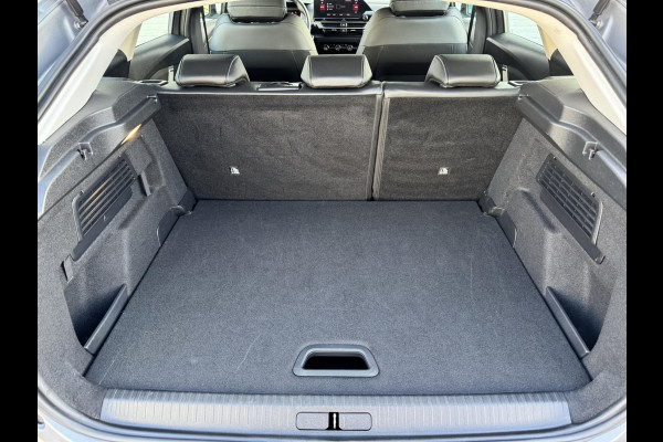 Citroën C4 1.2 Puretech Business Plus Automaat Climate control Cruise control Full LED Parkeercamera Navigatie Apple / Android