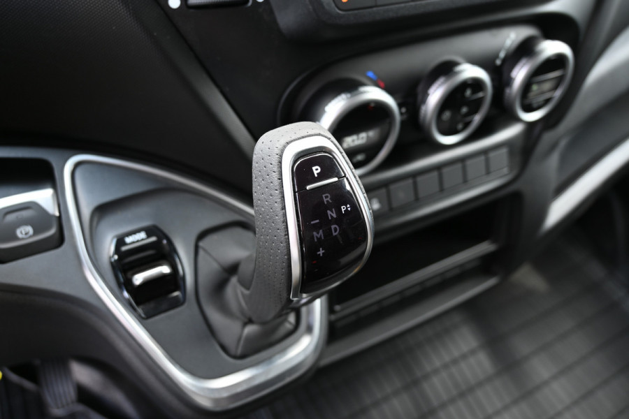 Iveco Daily 35S18H 3.0L Laadbak Laadklep Facelift, LED, ACC, Geveerde stoel, Camera