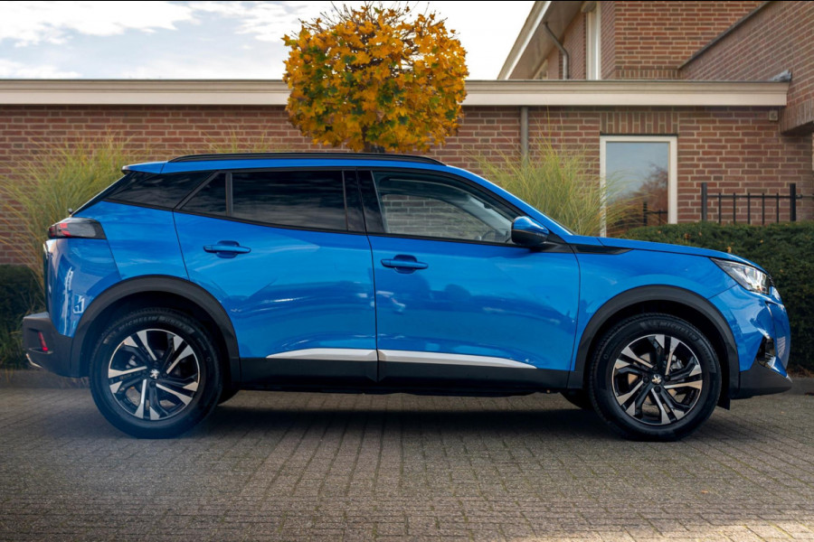 Peugeot 2008 1.2 PureTech Allure Pack 131 PK Aut. Adaptive Cruise Camera LED PDC 17''