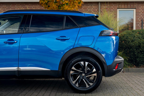 Peugeot 2008 1.2 PureTech Allure Pack 131 PK Aut. Adaptive Cruise Camera LED PDC 17''