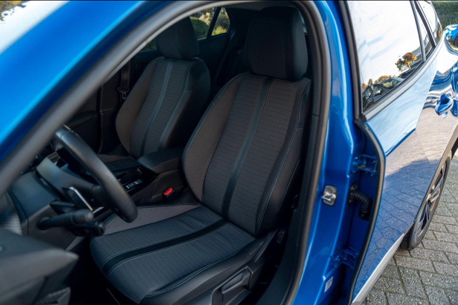 Peugeot 2008 1.2 PureTech Allure Pack 131 PK Aut. Adaptive Cruise Camera LED PDC 17''