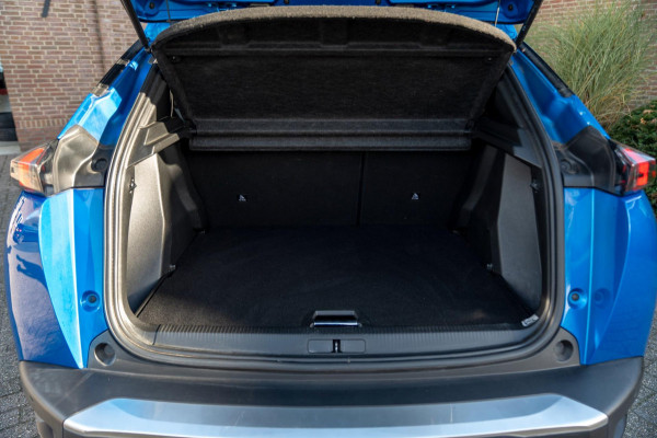 Peugeot 2008 1.2 PureTech Allure Pack 131 PK Aut. Adaptive Cruise Camera LED PDC 17''