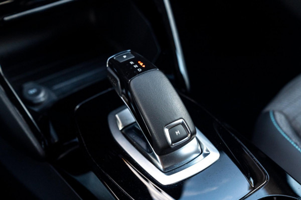 Peugeot 2008 1.2 PureTech Allure Pack 131 PK Aut. Adaptive Cruise Camera LED PDC 17''