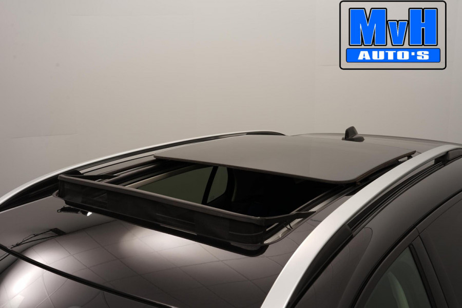 Lynk & Co 01 1.5 Plug-in Hybride|FULL BLACK XL|CAMERA|PANO|NAP