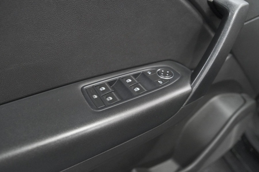 Renault Captur TCe 90 Business Zen | Parkeersensoren | Stoelverwarming | Navigatie | Apple Carplay