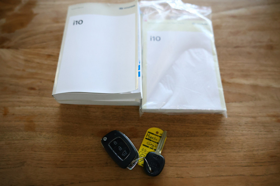 Hyundai i10 1.2 AUTOMAAT CARPLAY STOEL/STUURVW PDC LANE.AST '21