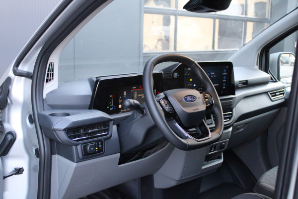 Ford Transit Custom 320 2.0 TDCI L2H1 Limited 170pk - 2x Schuifdeur - Adaptive Cruise - Blind spot - Navigatie - Camera - Draadloos laden - Stoelver