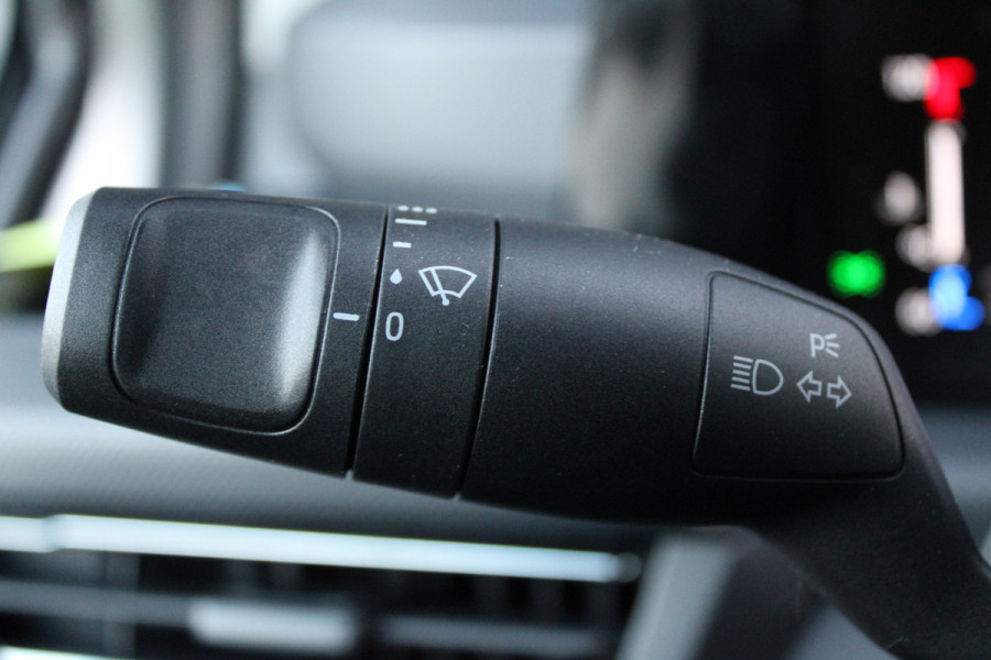 Ford Transit Custom 320 2.0 TDCI L2H1 Limited 170pk - 2x Schuifdeur - Adaptive Cruise - Blind spot - Navigatie - Camera - Draadloos laden - Stoelver