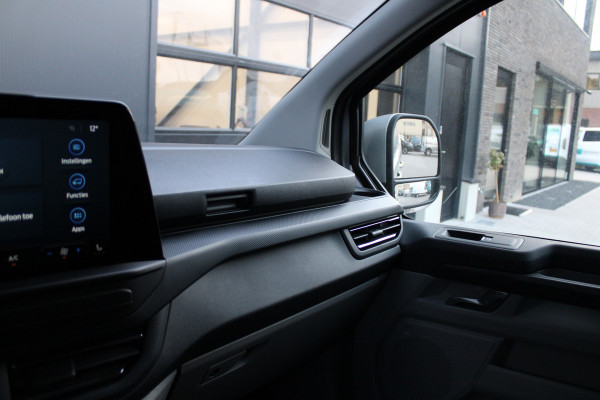 Ford Transit Custom 320 2.0 TDCI L2H1 Limited 170pk - 2x Schuifdeur - Adaptive Cruise - Blind spot - Navigatie - Camera - Draadloos laden - Stoelver