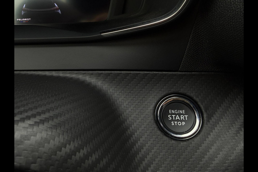 Peugeot 2008 1.2 PureTech Allure 145pk Aut.Navi Pano 360° dodehoek Camera ACC Carbon Apple Carplay & Android Auto Virtual Cockpit