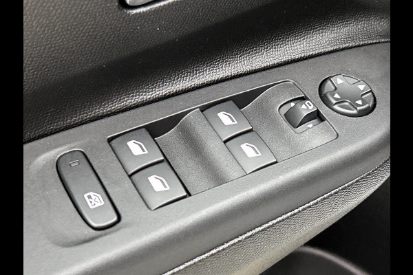 Opel Corsa 1.2 Turbo 136pk Automaat Hybrid GS Line | Navigatie | Apple Carplay/ Android Auto | Camera | Parkeersensoren | Cruise Control | Stoel- en stuurverwarming | Lichtmetalen velgen | Getinte ramen