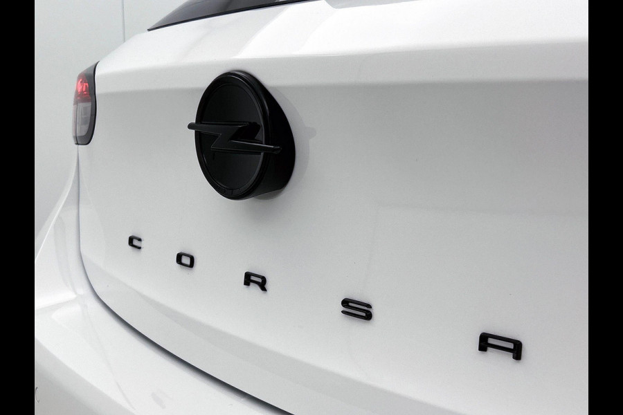 Opel Corsa 1.2 Turbo 136pk Automaat Hybrid GS Line | Navigatie | Apple Carplay/ Android Auto | Camera | Parkeersensoren | Cruise Control | Stoel- en stuurverwarming | Lichtmetalen velgen | Getinte ramen