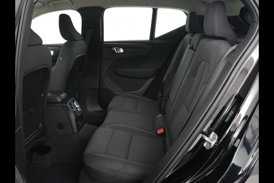 Volvo XC40 1.5 T4 Recharge Business | Adaptive cruise | Camera | Carplay | Navigatie | Full LED | 18'' | Parkeerhulp | Digital Cockpit | PHEV | Plug In