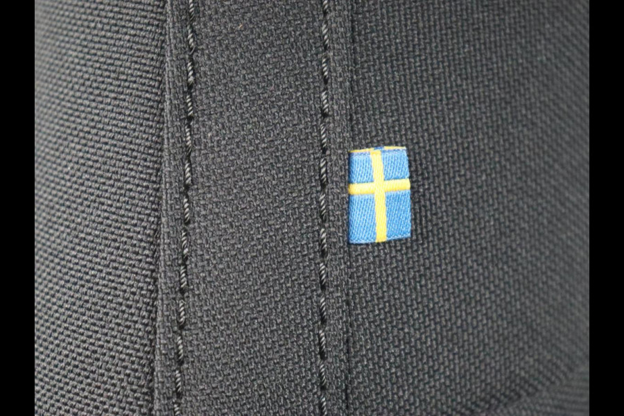 Volvo XC40 1.5 T4 Recharge Business | Adaptive cruise | Camera | Carplay | Navigatie | Full LED | 18'' | Parkeerhulp | Digital Cockpit | PHEV | Plug In