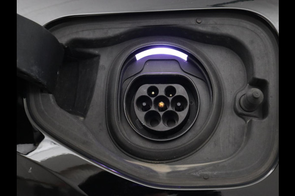 Volvo XC40 1.5 T4 Recharge Business | Adaptive cruise | Camera | Carplay | Navigatie | Full LED | 18'' | Parkeerhulp | Digital Cockpit | PHEV | Plug In