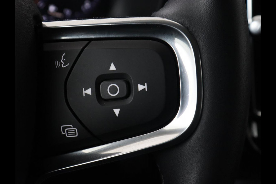 Volvo XC40 1.5 T4 Recharge Business | Adaptive cruise | Camera | Carplay | Navigatie | Full LED | 18'' | Parkeerhulp | Digital Cockpit | PHEV | Plug In