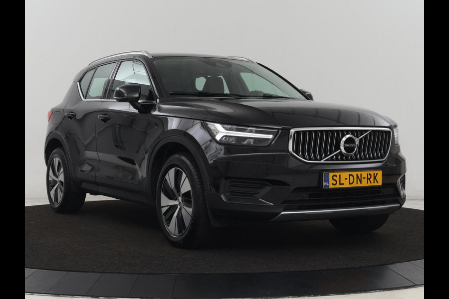 Volvo XC40 1.5 T4 Recharge Business | Adaptive cruise | Camera | Carplay | Navigatie | Full LED | 18'' | Parkeerhulp | Digital Cockpit | PHEV | Plug In