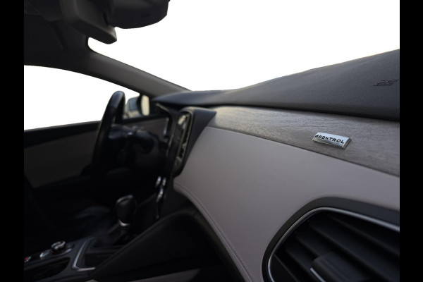 Renault Talisman Estate 1.6 TCe Initiale Paris Aut.|Navi Trekhaak Bose Camera Clima Stoelventilatie/verw. Massage