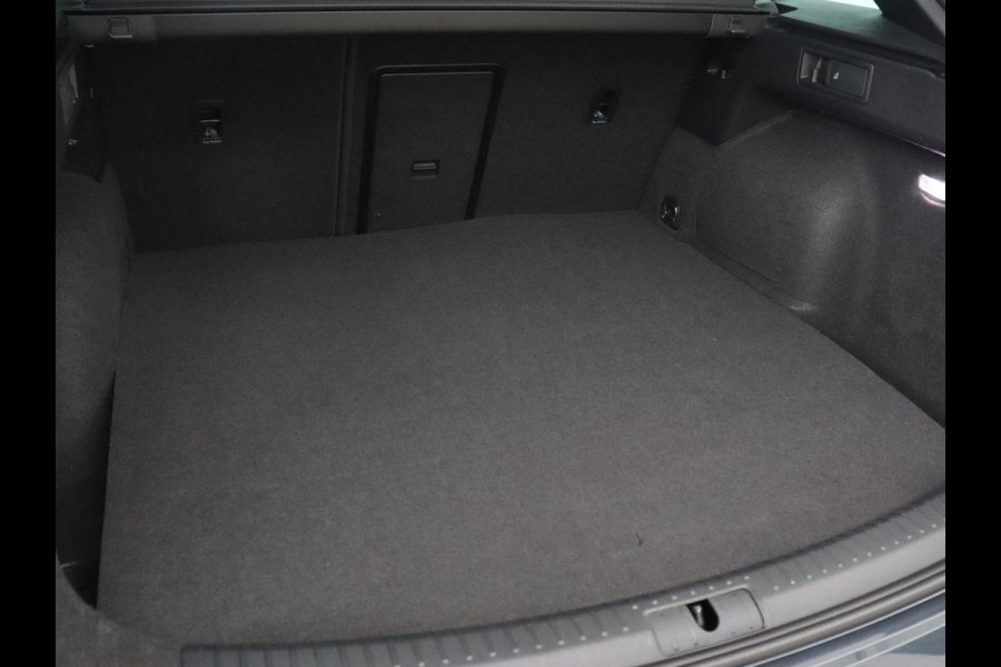 CUPRA Leon 1.4 eHybrid VZ | 245pk | Trekhaak | Stoelverwarming | Adaptive cruise | Carplay | Navigatie | Stuurverwarming | Keyless | Full LED | Sportstoelen | PHEV | Plug In