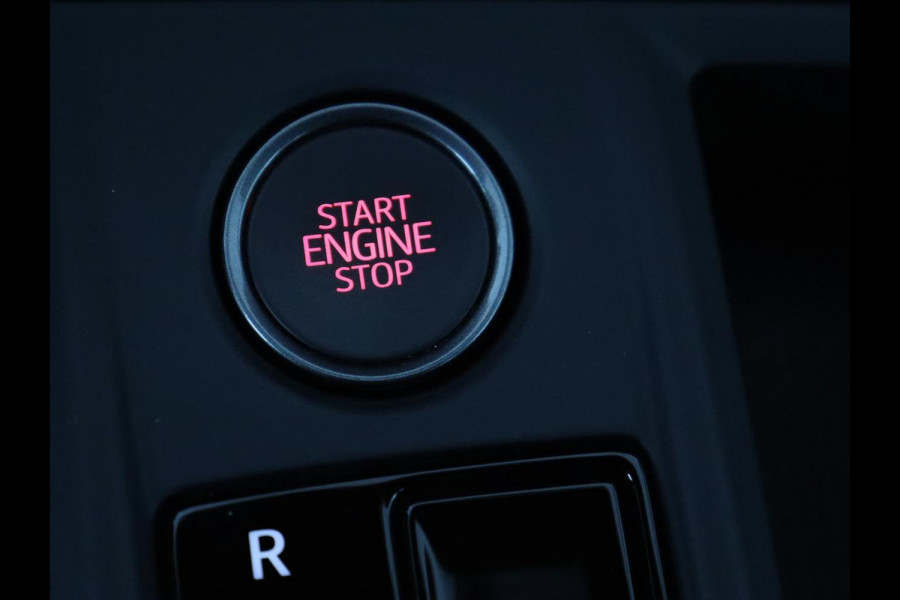 CUPRA Leon 1.4 eHybrid VZ | 245pk | Trekhaak | Stoelverwarming | Adaptive cruise | Carplay | Navigatie | Stuurverwarming | Keyless | Full LED | Sportstoelen | PHEV | Plug In