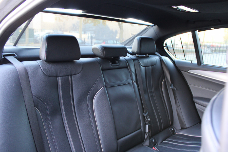 BMW 5 Serie 530e Business Edition Plus | M-SPORT | BTW | PANO | H/K | HUD | 360 | KEYLESS | STUURVERW | ADAPTIEF ONDERSTEL |