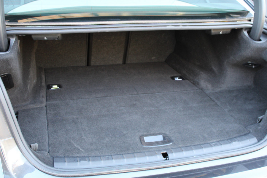 BMW 5 Serie 530e Business Edition Plus | M-SPORT | BTW | PANO | H/K | HUD | 360 | KEYLESS | STUURVERW | ADAPTIEF ONDERSTEL |