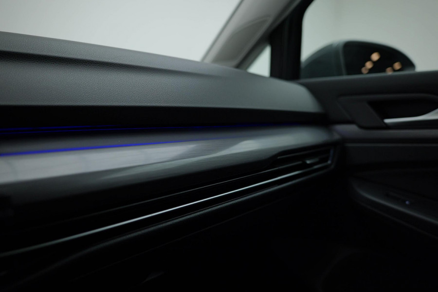 Volkswagen Golf 1.5 TSI Highline Business R |Pano|Memory|Camera|Massage|