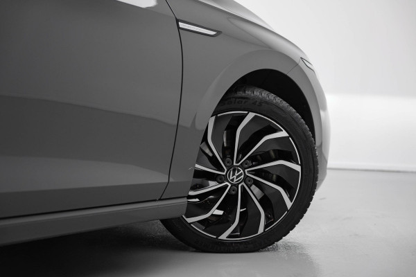 Volkswagen Golf 1.5 TSI Highline Business R |Pano|Memory|Camera|Massage|