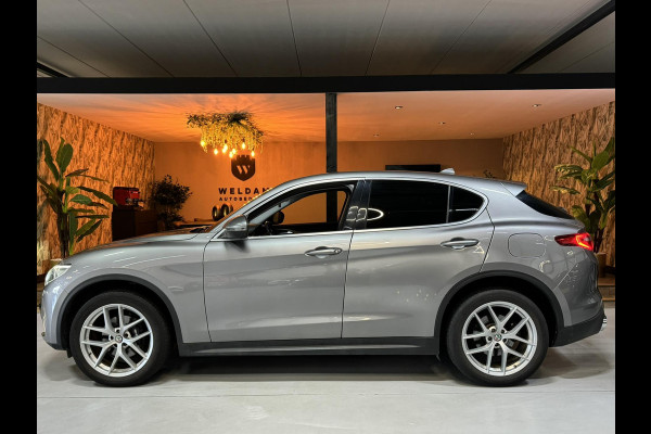 Alfa Romeo Stelvio 2.0 Turbo First Edition Garantie Memory StuurVW StoelVW Camera Elek Achterklep Leder Cruise Clima Navi Rijklaar