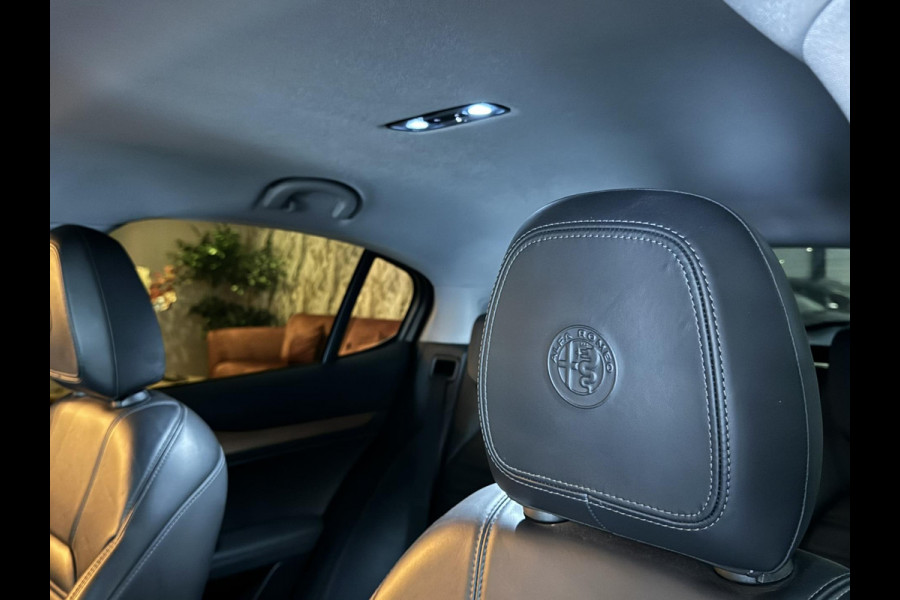 Alfa Romeo Stelvio 2.0 Turbo First Edition Garantie Memory StuurVW StoelVW Camera Elek Achterklep Leder Cruise Clima Navi Rijklaar