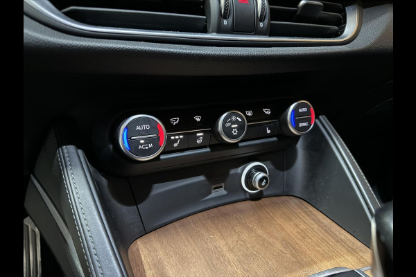 Alfa Romeo Stelvio 2.0 Turbo First Edition Garantie Memory StuurVW StoelVW Camera Elek Achterklep Leder Cruise Clima Navi Rijklaar