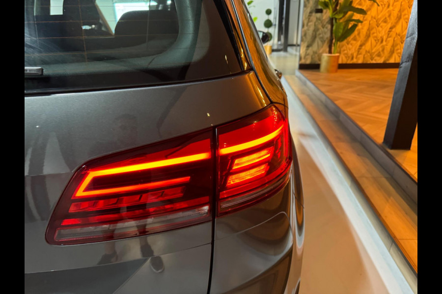 Volkswagen Golf Sportsvan 1.0 TSI Highline Garantie CarPlay Camera Adoptieve Cruise Front Ass Lane PDC Clima Navi Led Rijklaar