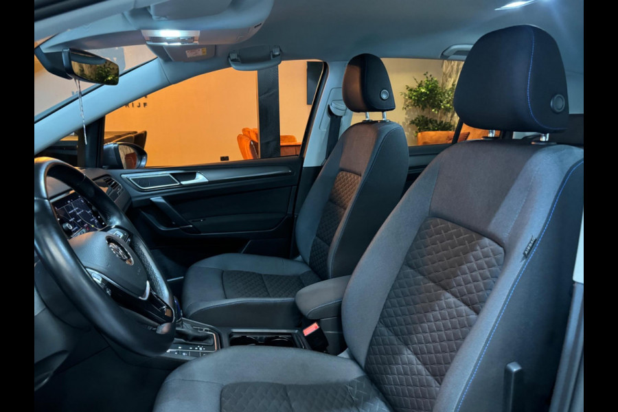 Volkswagen Golf Sportsvan 1.0 TSI Highline Garantie CarPlay Camera Adoptieve Cruise Front Ass Lane PDC Clima Navi Led Rijklaar